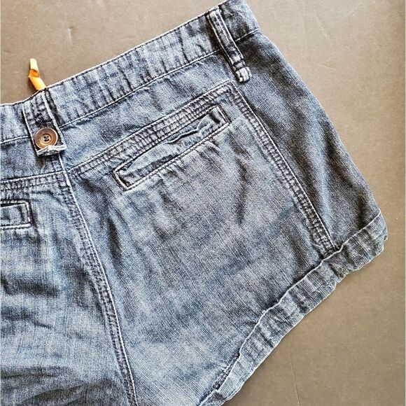 Bcbgeneration Jean Shorts - Picture 9 of 11